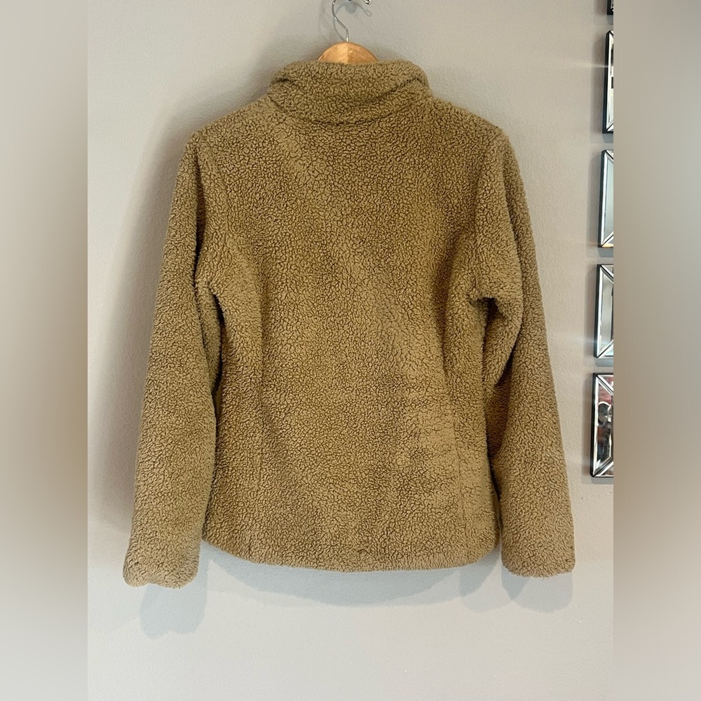 Patagonia Tan/Beige Teddy Sherpa Lined Jacket Size Medium - Picture 2 of 6